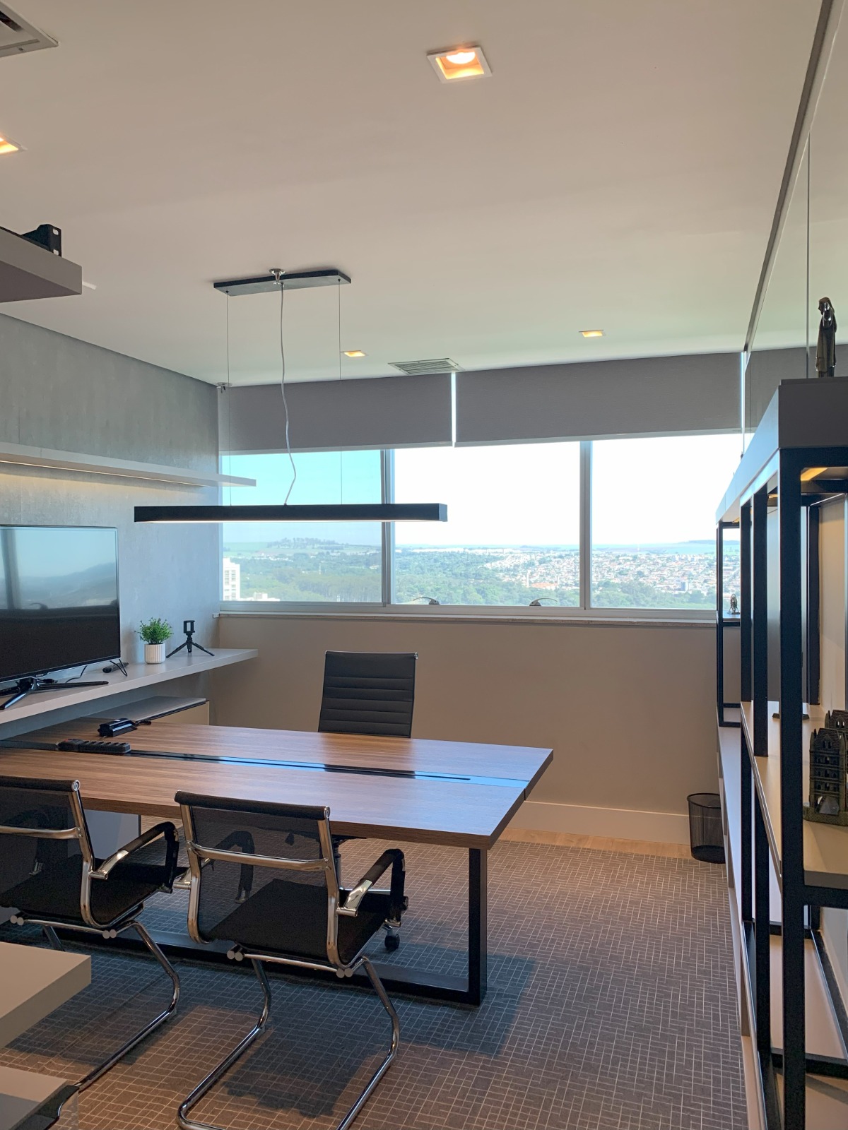 Sala Executiva Smart Rooms Coworking em Ribeirão Preto Sala Executiva da Smart Rooms Coworking