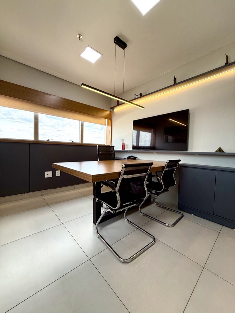 Sala 12 Executiva no coworking High Business Franca